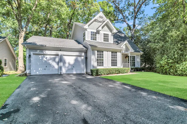 $499,000 | 6 Dartmouth Court, Streamwood, IL 60107