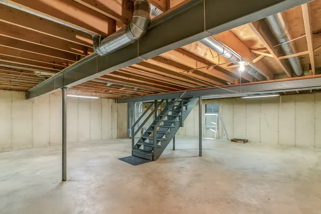 $499,000 | 6 Dartmouth Court, Streamwood, IL 60107