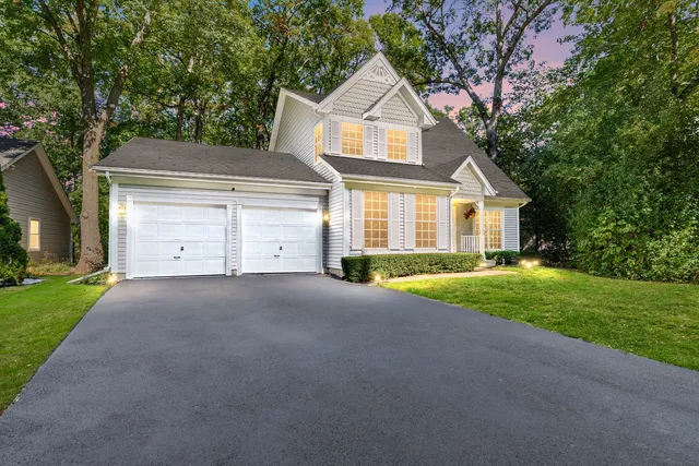 $499,000 | 6 Dartmouth Court, Streamwood, IL 60107