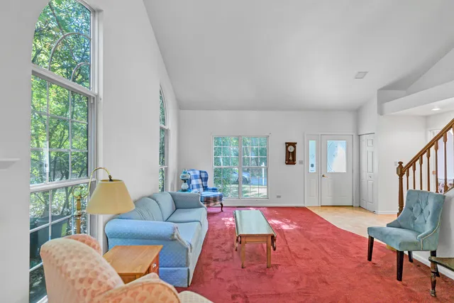 $499,000 | 6 Dartmouth Court, Streamwood, IL 60107