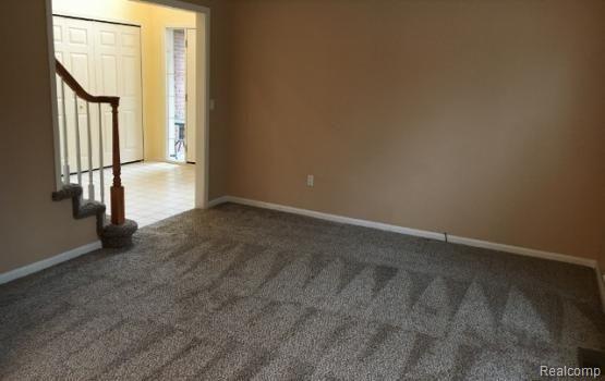 2700 Fox Woods Lane Rochester Hills, MI 48307 - Photo 19 of 39