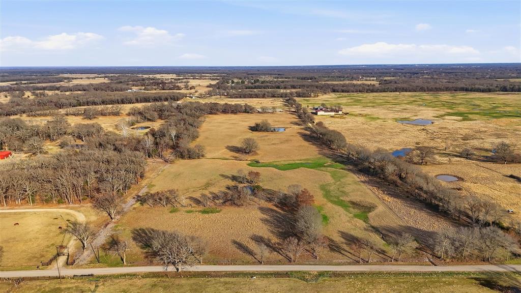 36200 County Line Road Sumner, TX 75486 - Photo 21 of 25 a view of an ocean