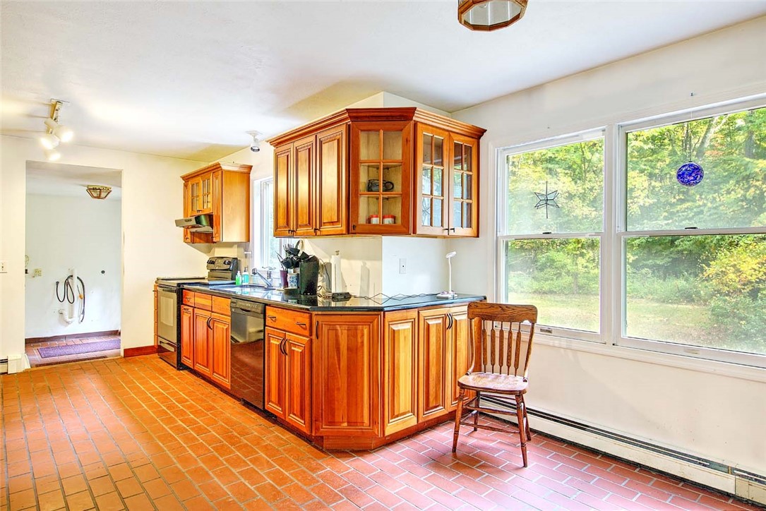 20 Ramble Road Glocester, RI 02857 - Photo 12 of 49