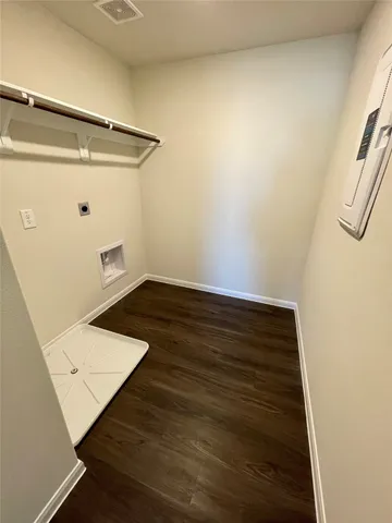 $2,300 | 11738 Armadale Drive, Tomball, TX 77375