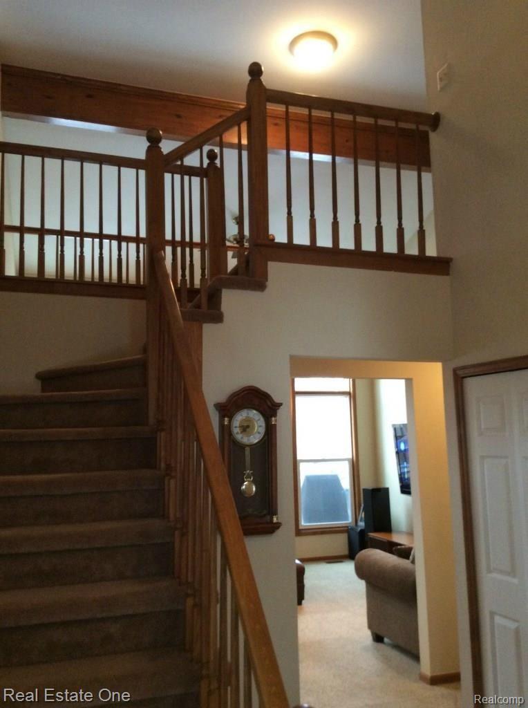 2448 Weathervane Road West Bloomfield, MI 48324 - Photo 21 of 22 2 STORY FOYER