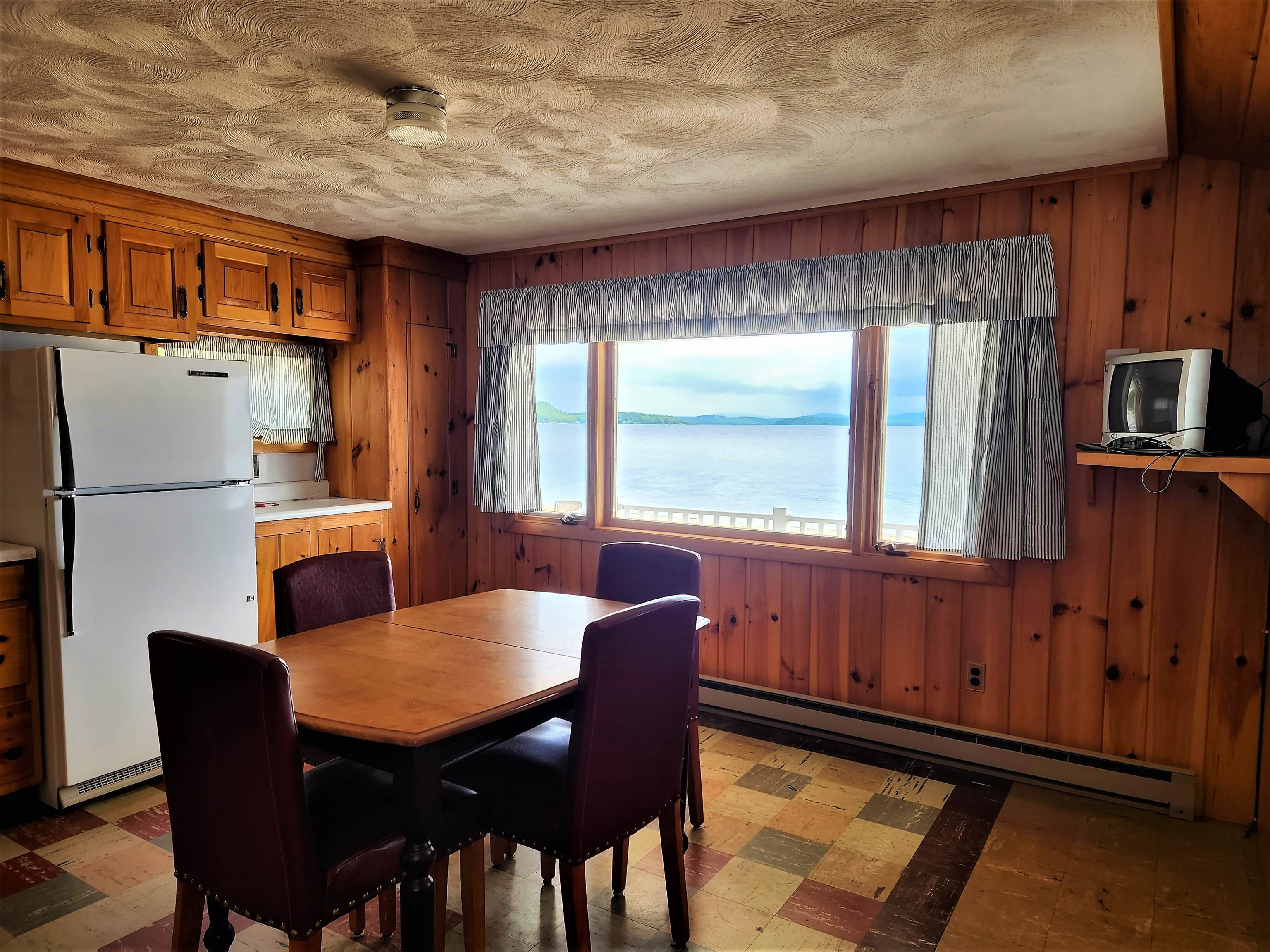 28 Woodbridge Road Gilford, NH 03249 - Photo 20 of 40