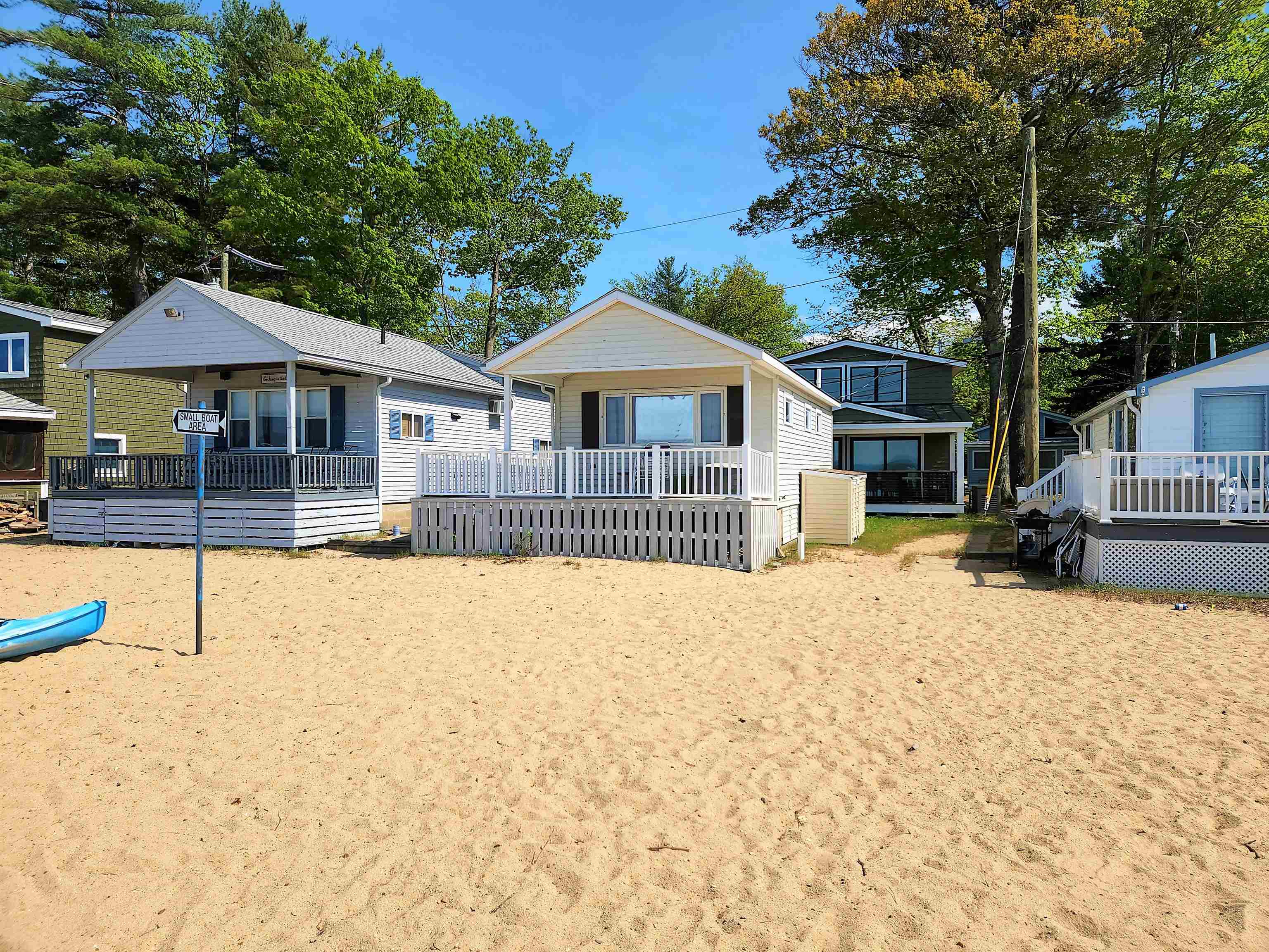 28 Woodbridge Road Gilford, NH 03249 - Photo 2 of 40