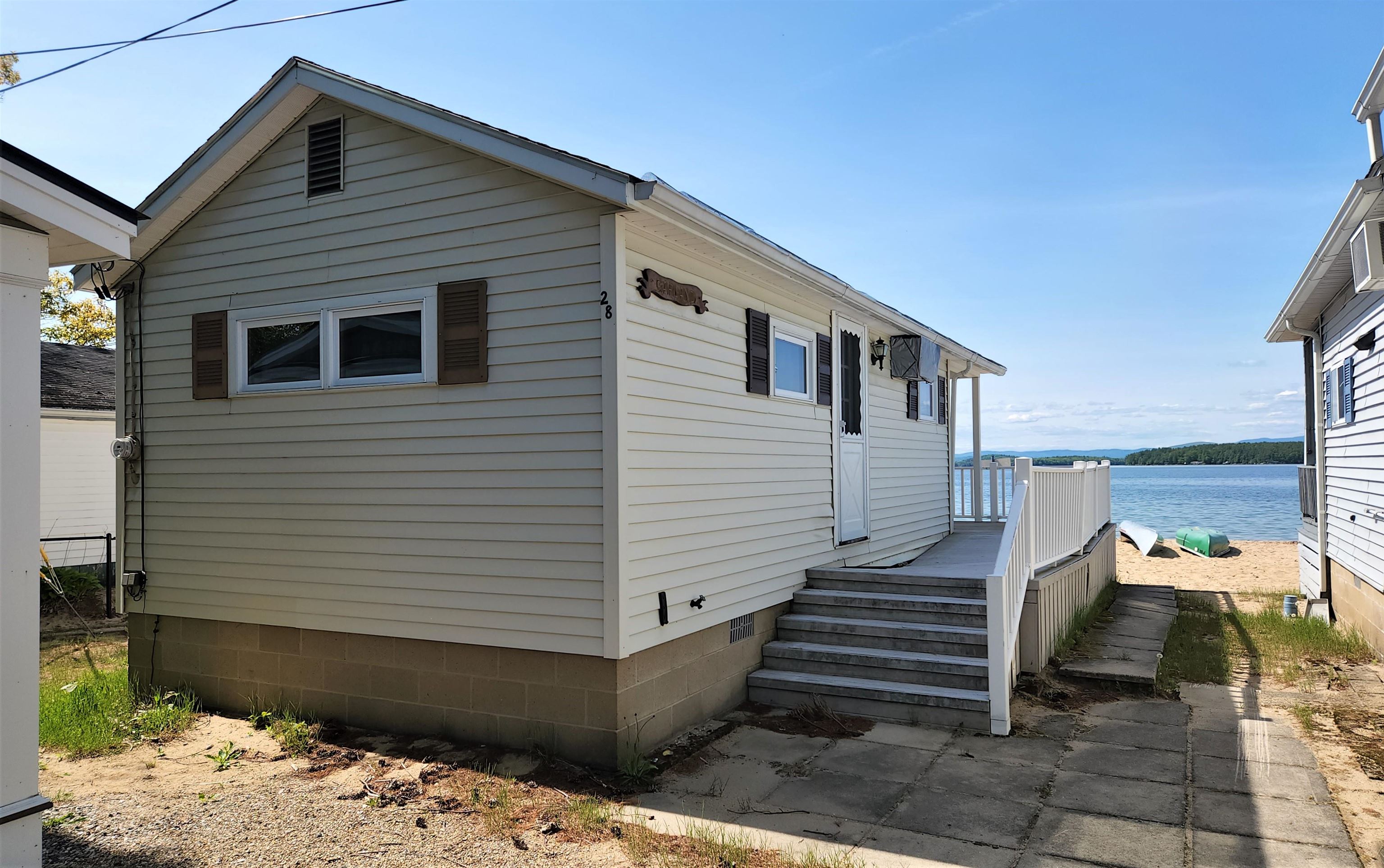 28 Woodbridge Road Gilford, NH 03249 - Photo 3 of 40