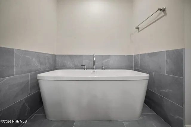 $277,500 | 2001 Newbury Way, Unit F, Greenville, NC 27834