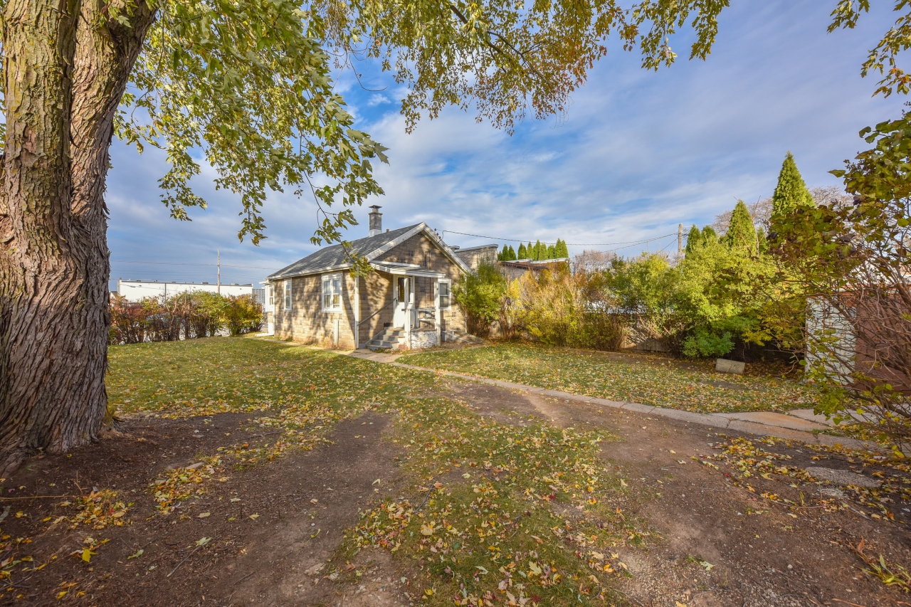 6143 Beloit Road West Allis, WI 53219 - Photo 16 of 19 Photo 16