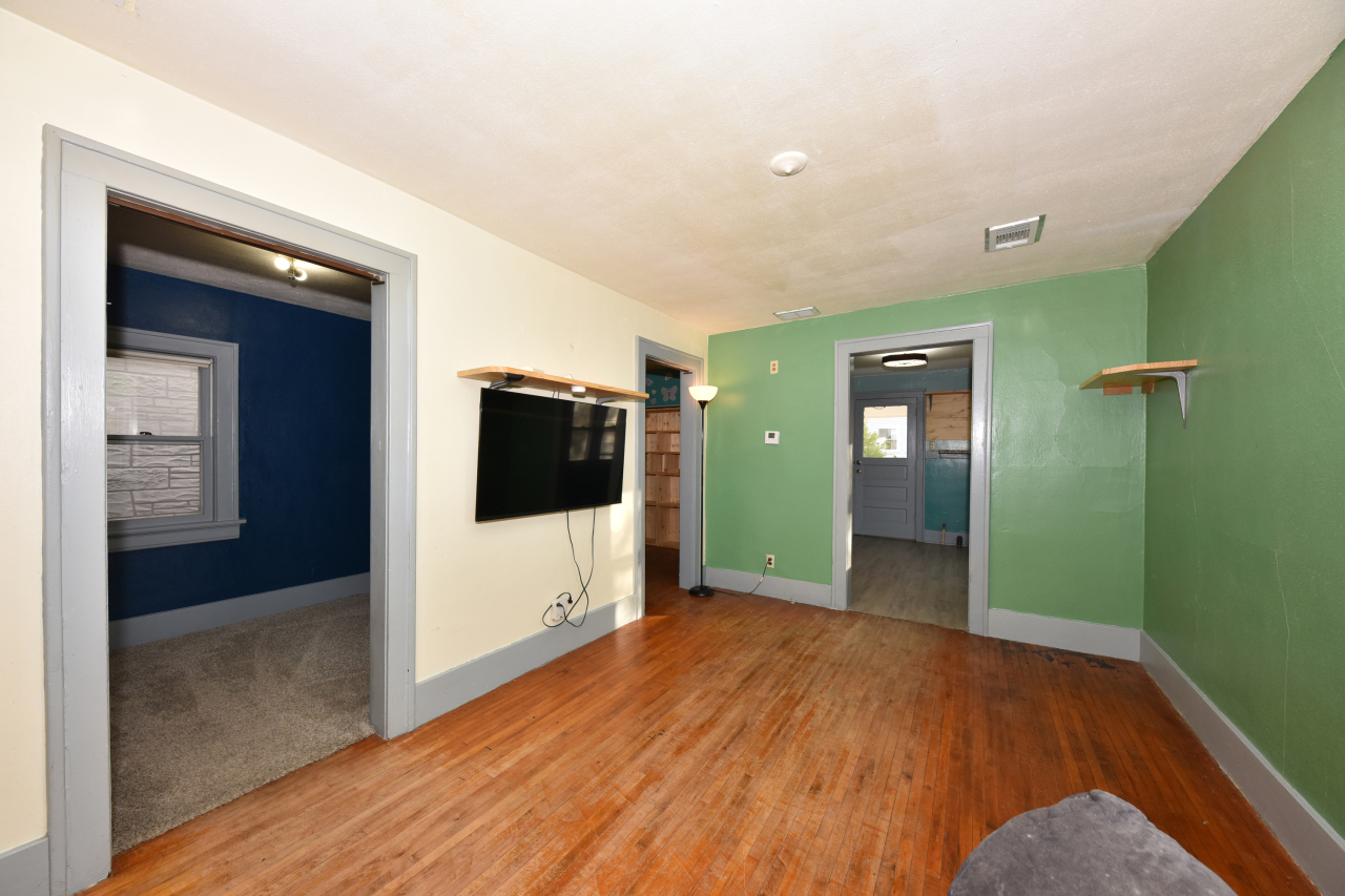 6143 Beloit Road West Allis, WI 53219 - Photo 5 of 19 Photo 5