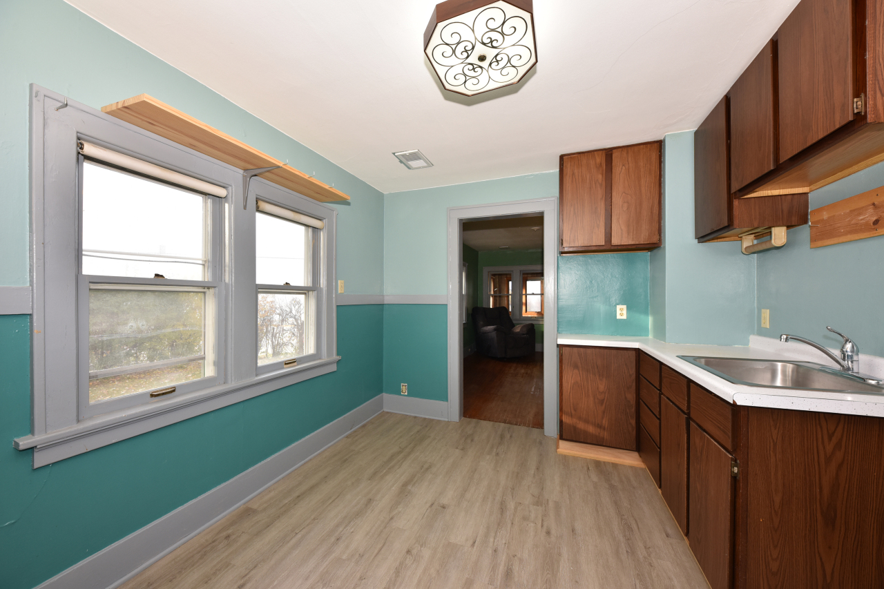 6143 Beloit Road West Allis, WI 53219 - Photo 10 of 19 Photo 10