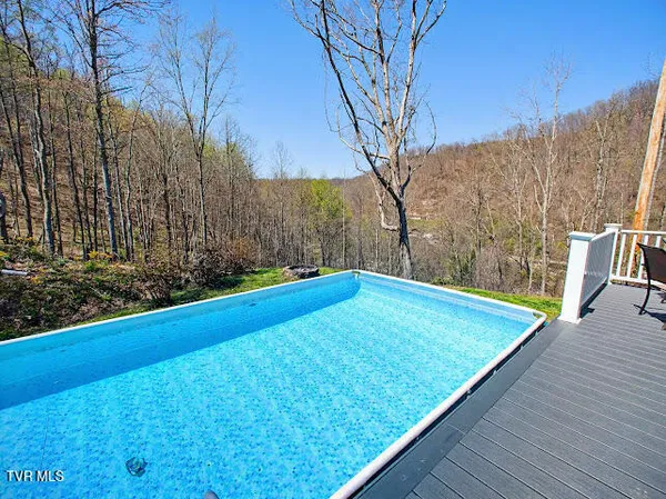 $209,000 | 1124 Oakdale Road, Hurley, VA 24620