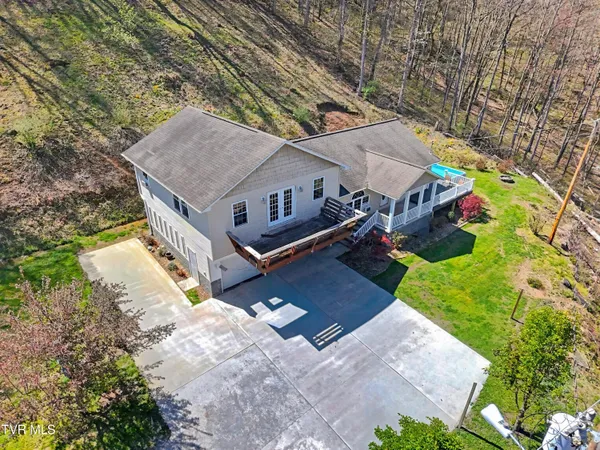 $209,000 | 1124 Oakdale Road, Hurley, VA 24620