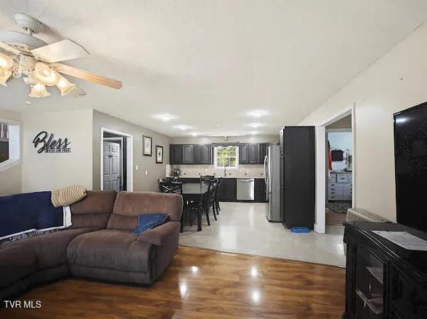 $209,000 | 1124 Oakdale Road, Hurley, VA 24620