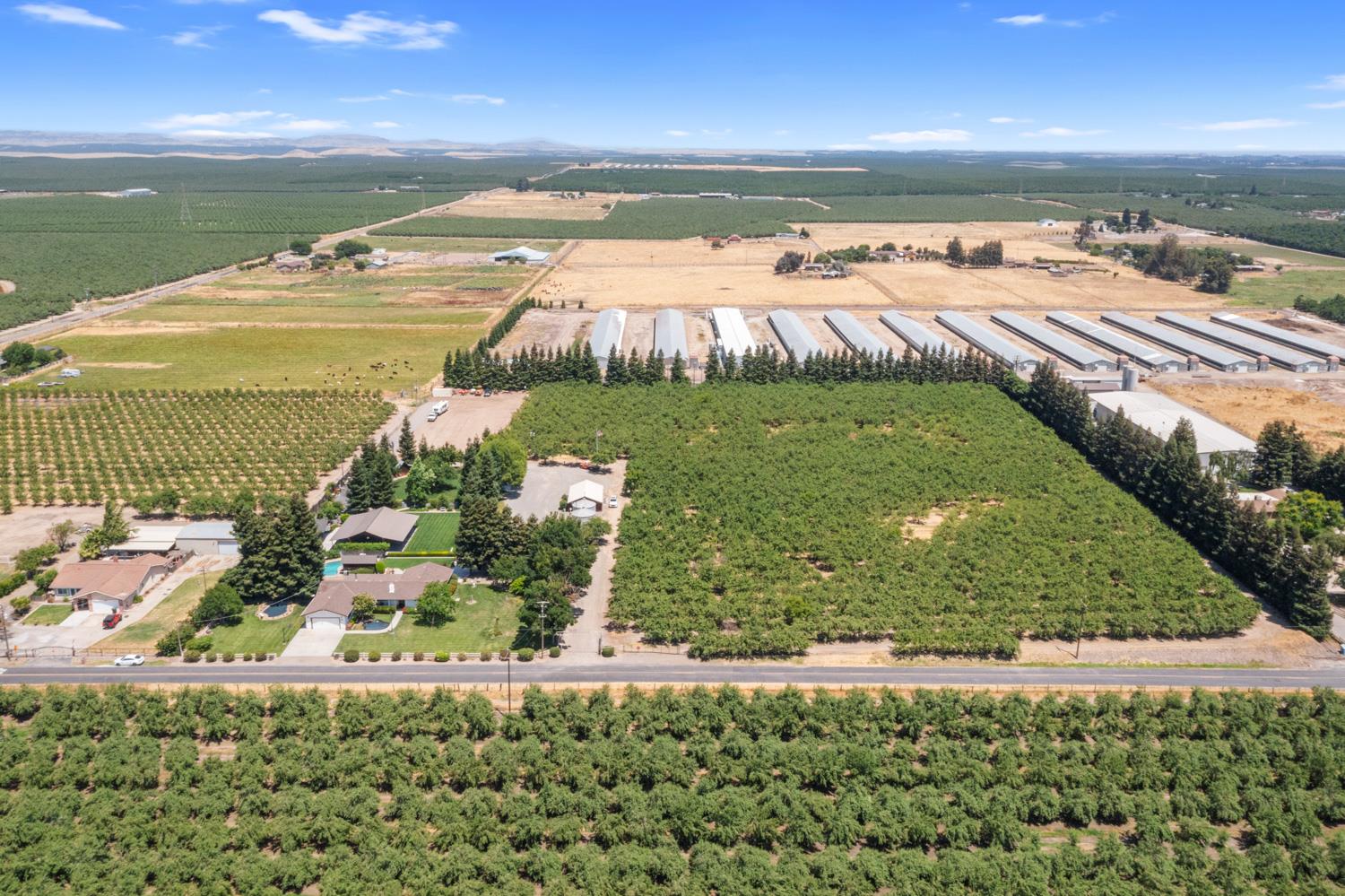 4742 Crow Road Oakdale, CA 95361 - Photo 80 of 95 a view of an outdoor space and balcony