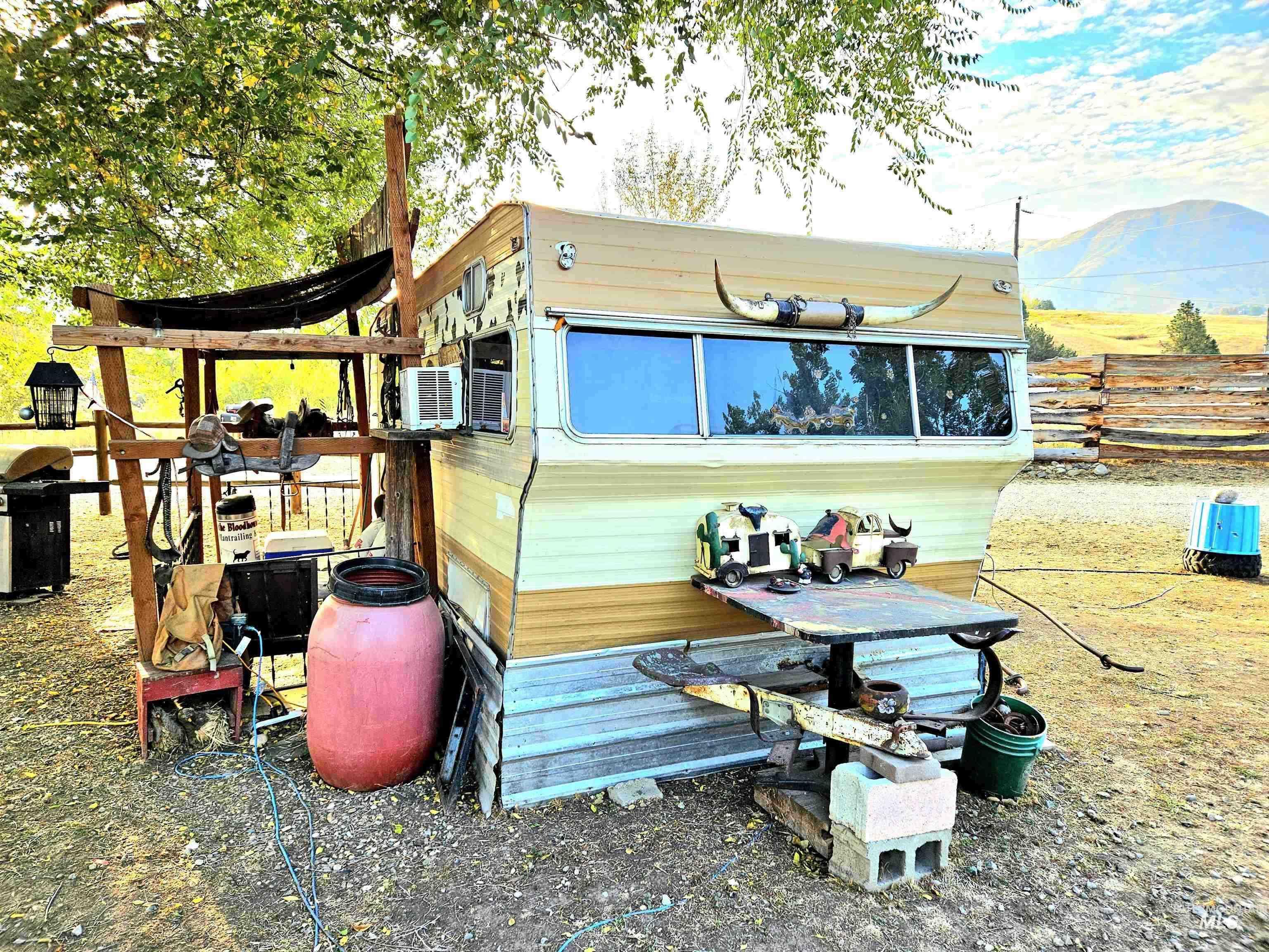 28 Harris Creek Road Horseshoe Bend, ID 83629 - Photo 6 of 30