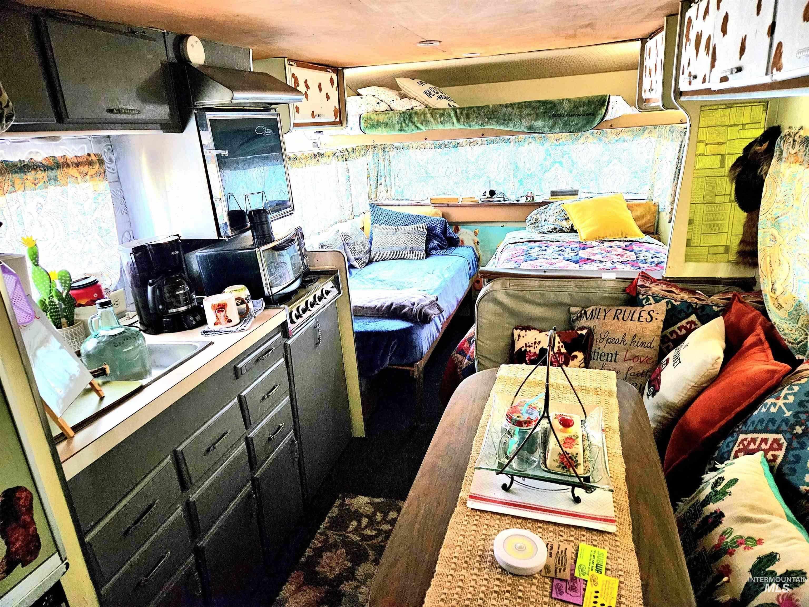 28 Harris Creek Road Horseshoe Bend, ID 83629 - Photo 7 of 30