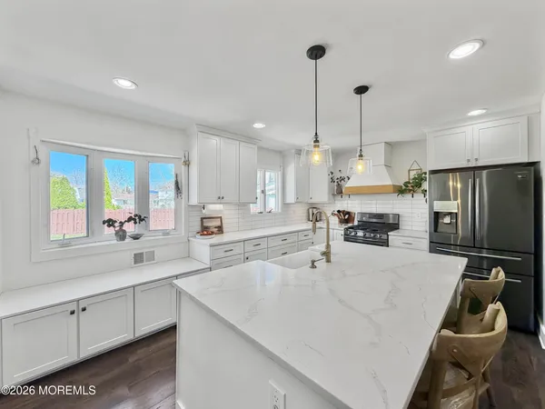 $750,000 | 113 Newbury Road, Howell, NJ 07731