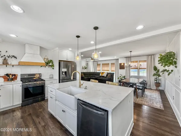 $750,000 | 113 Newbury Road, Howell, NJ 07731