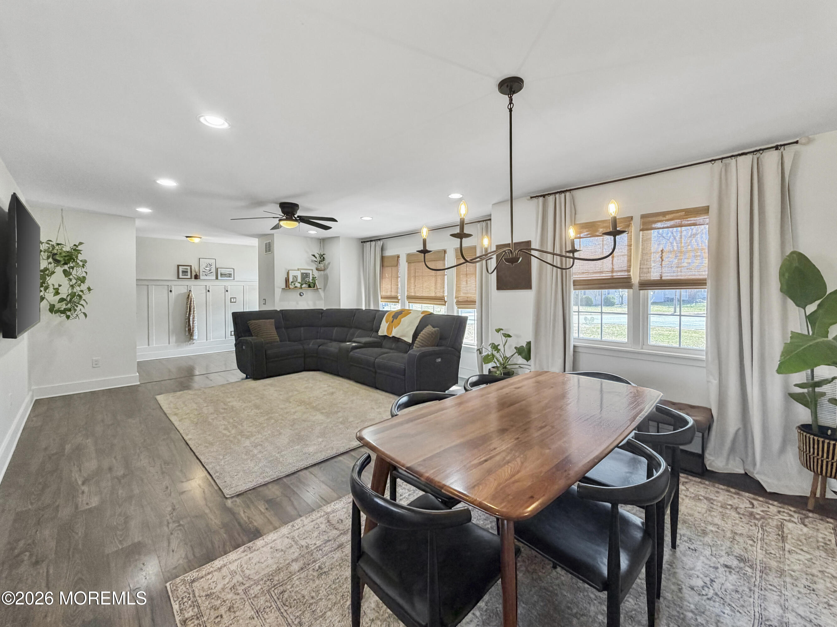 113 Newbury Road Howell, NJ 07731 - Photo 9 of 41 Dining/Living