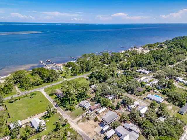 $291,000 | 111 California Street, Carrabelle, FL 32322