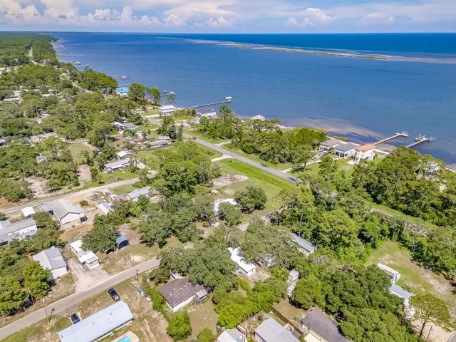 $291,000 | 111 California Street, Carrabelle, FL 32322