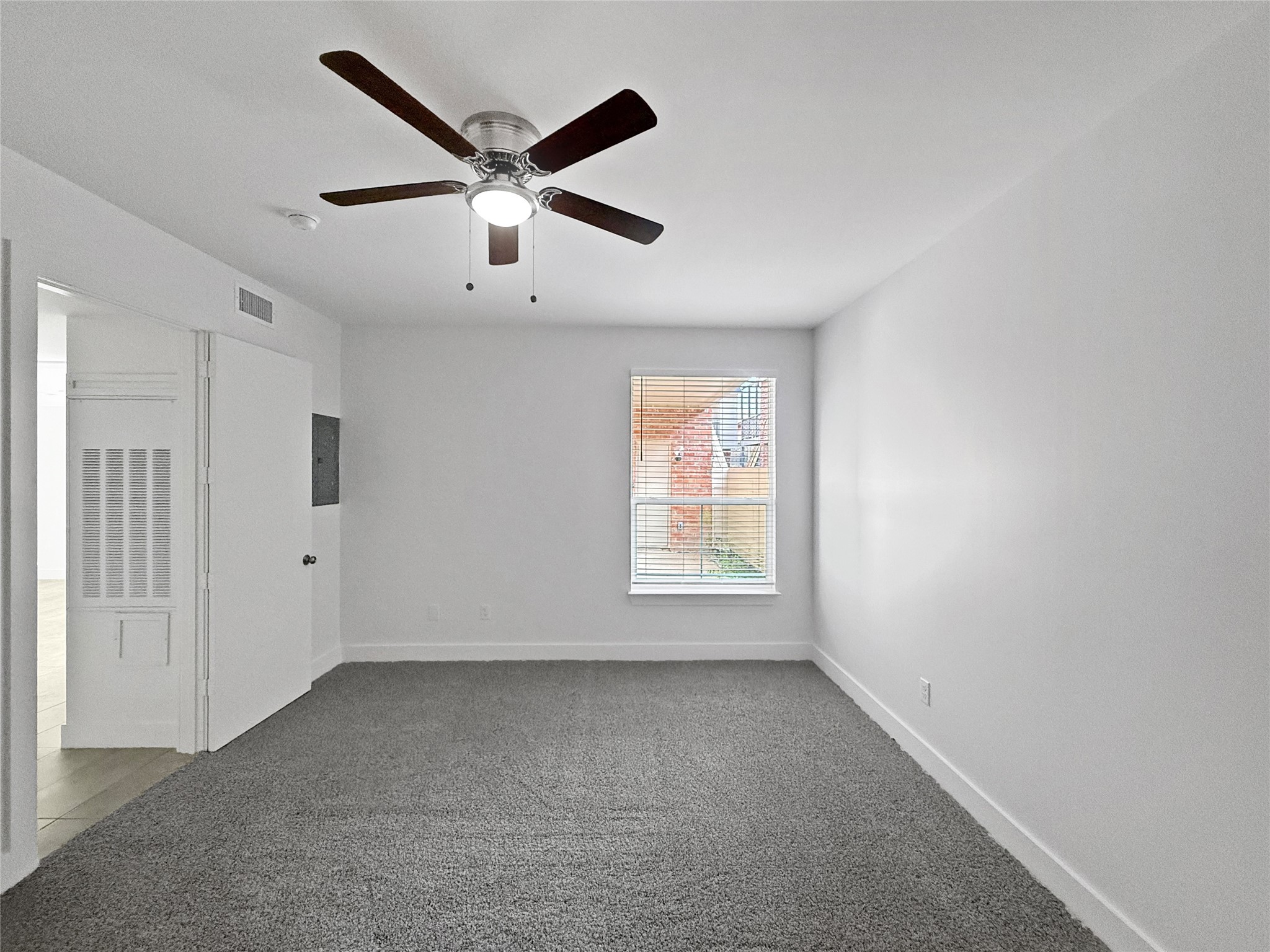 2829 Timmons Lane, Unit 209 Houston, TX 77027 - Photo 13 of 27