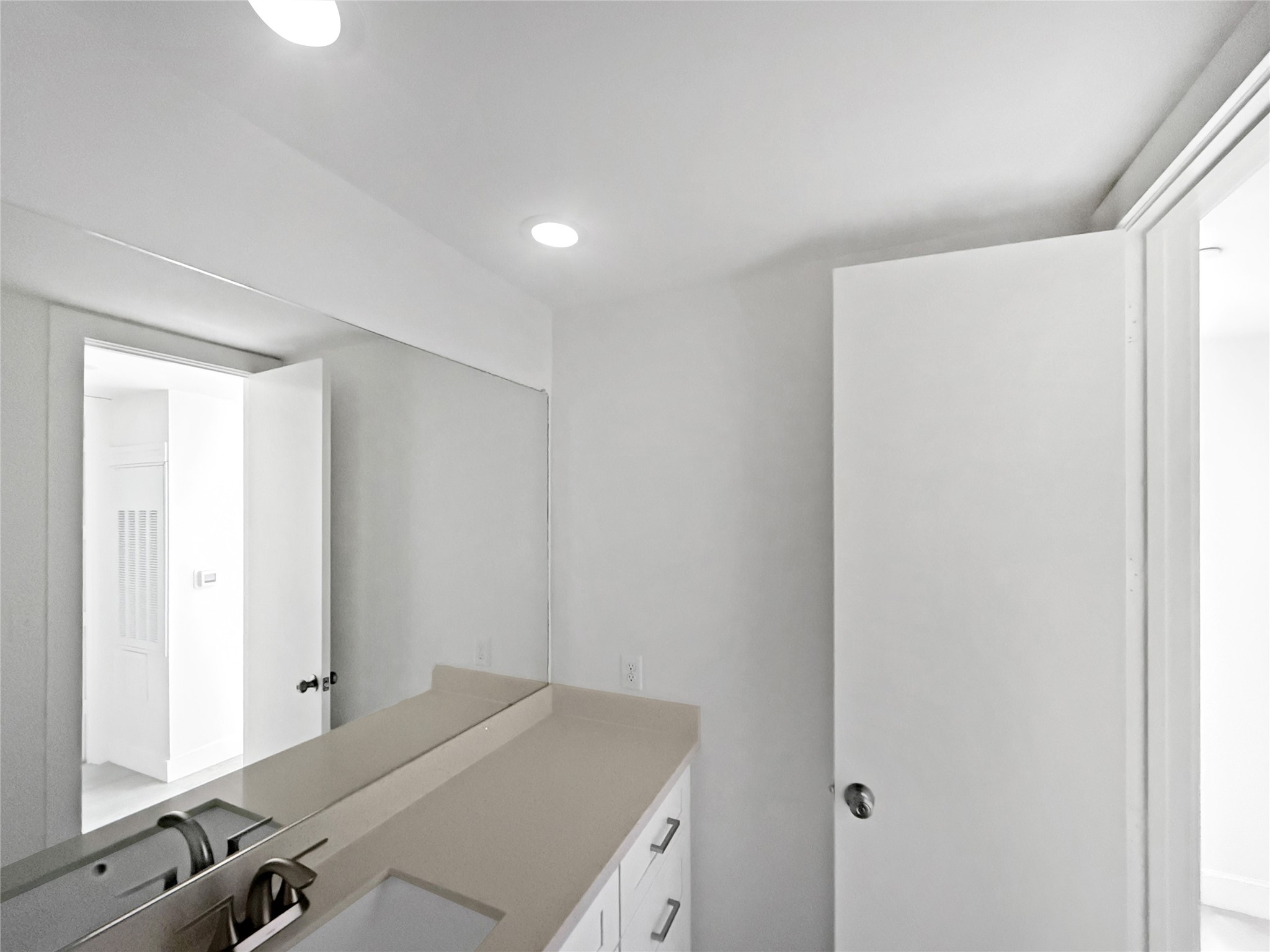 2829 Timmons Lane, Unit 209 Houston, TX 77027 - Photo 26 of 27