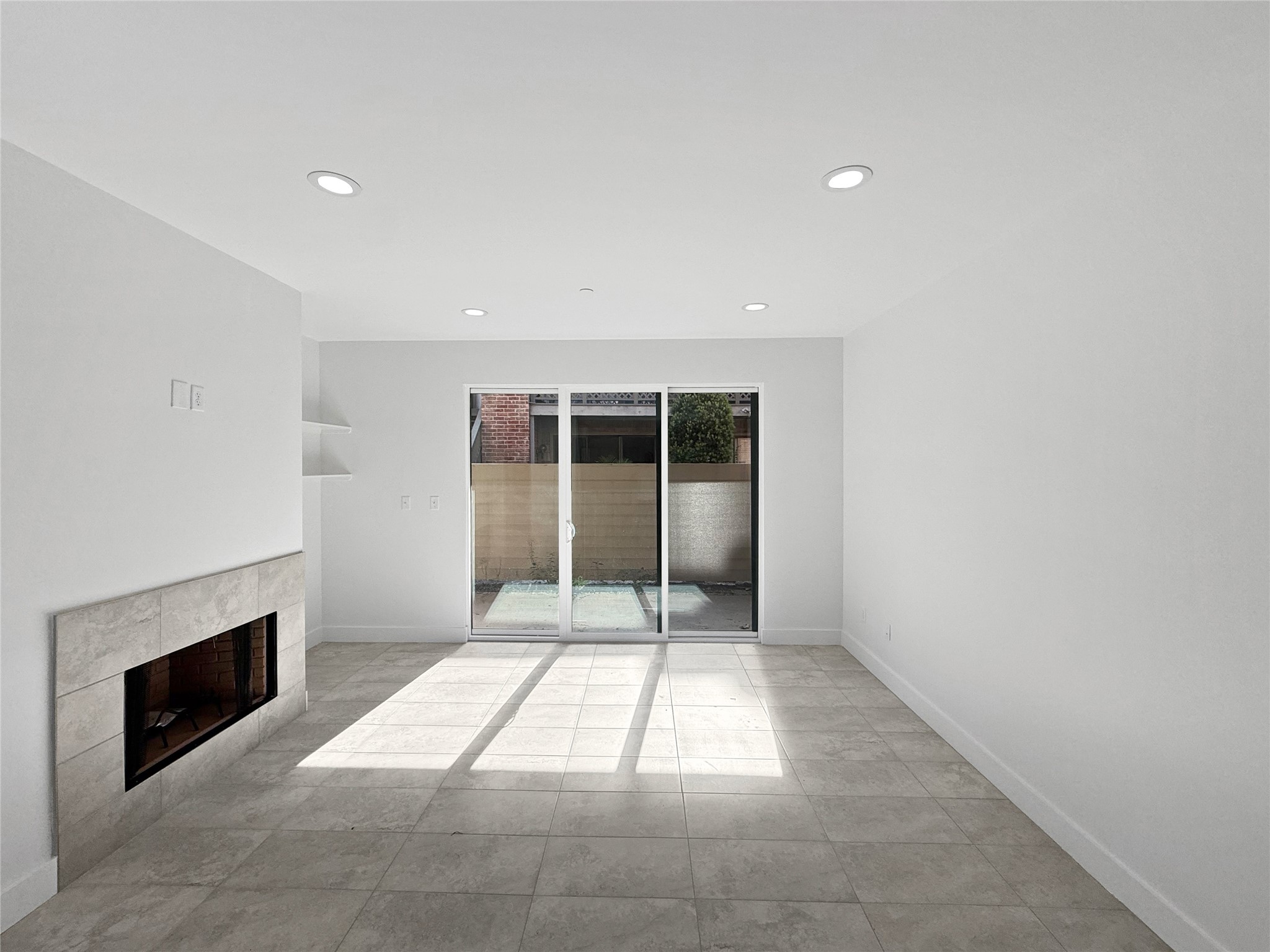 2829 Timmons Lane, Unit 209 Houston, TX 77027 - Photo 8 of 27