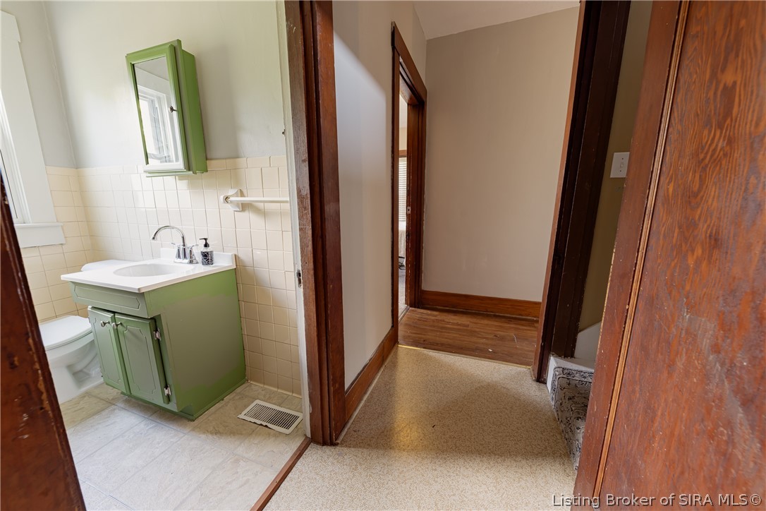 104 South Francke Road Henryville, IN 47126 - Photo 16 of 19