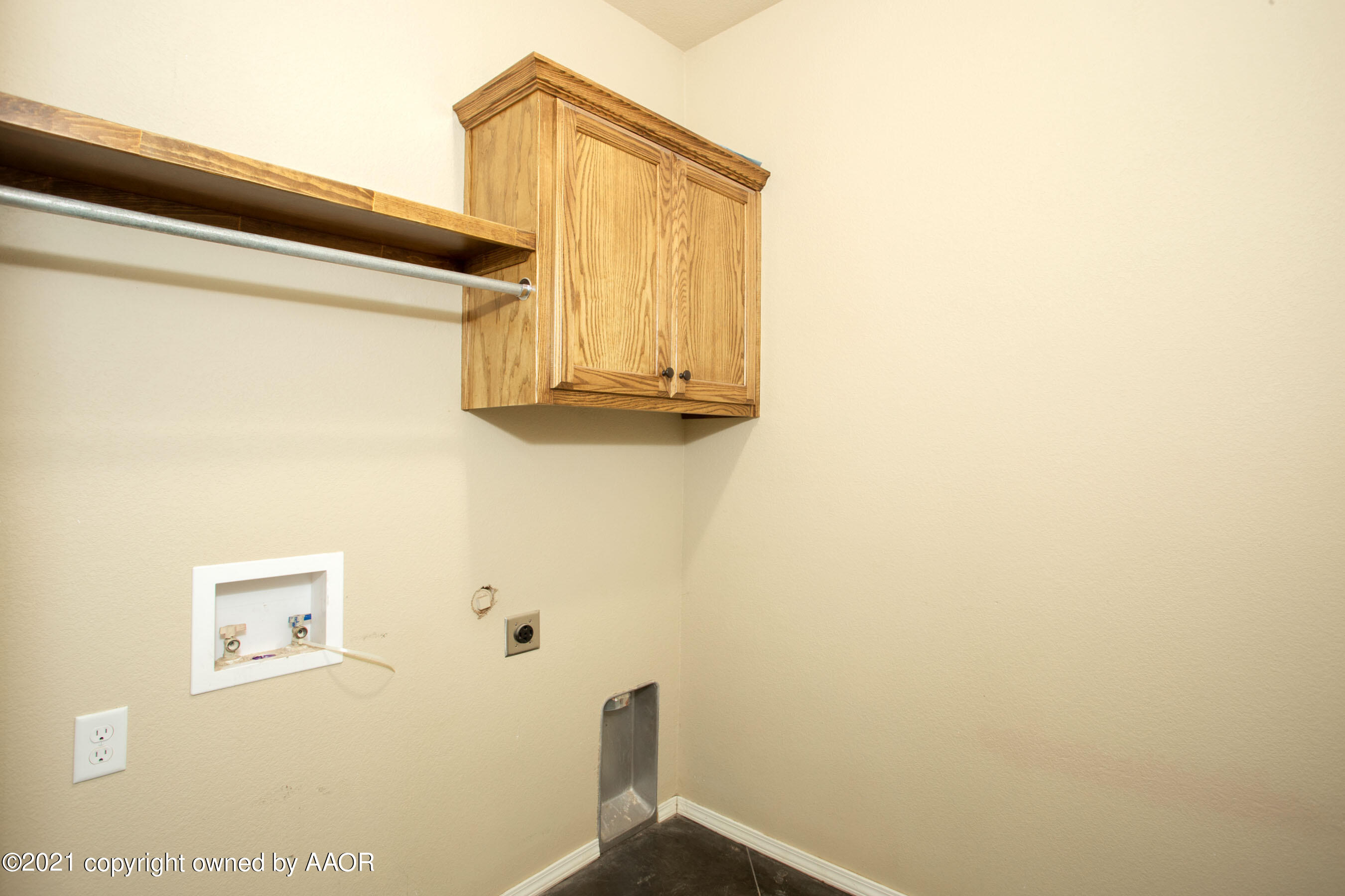 9907 Asher Avenue Amarillo, TX 79119 - Photo 21 of 24 a view of front door