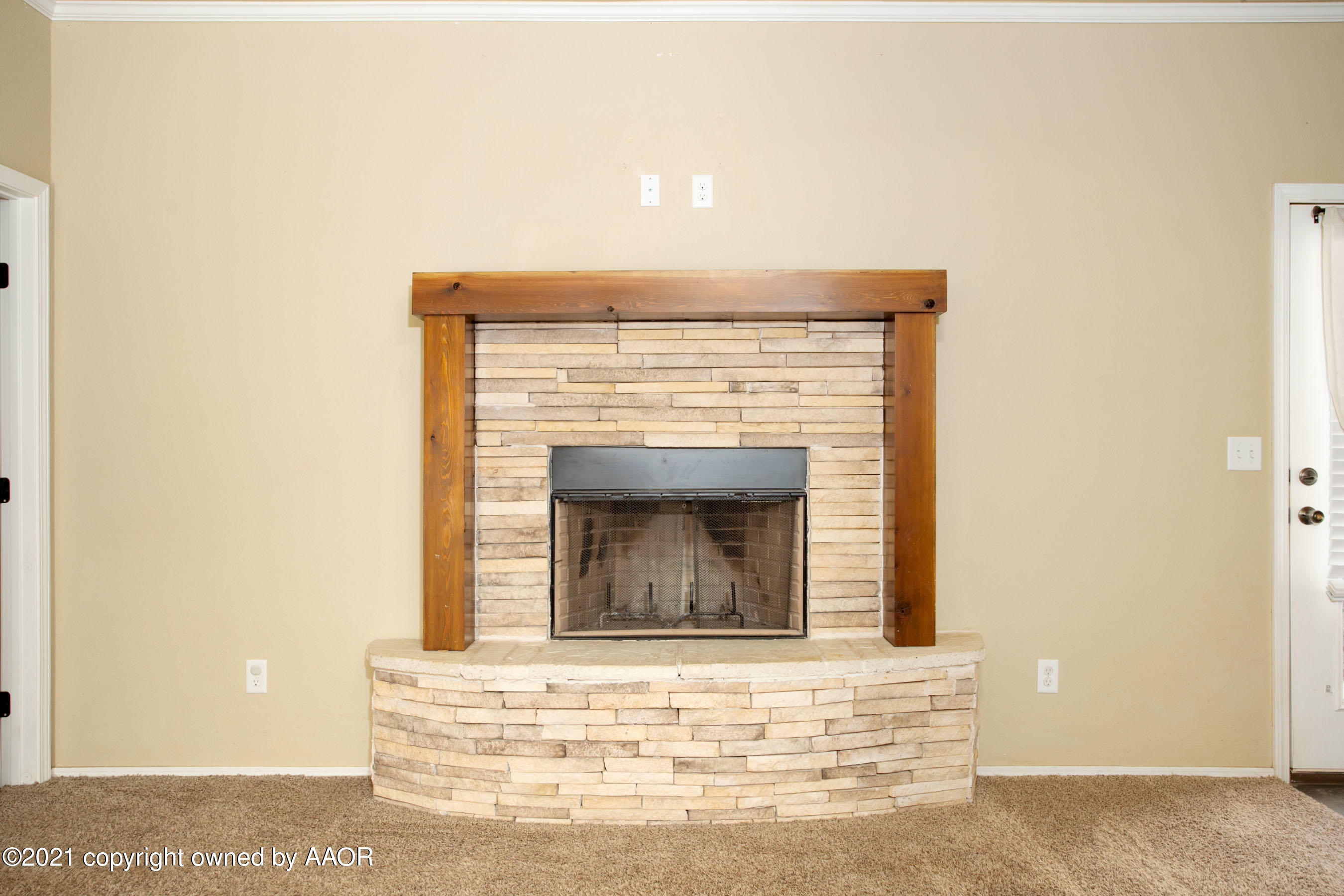 9907 Asher Avenue Amarillo, TX 79119 - Photo 7 of 24 a close view of fireplace