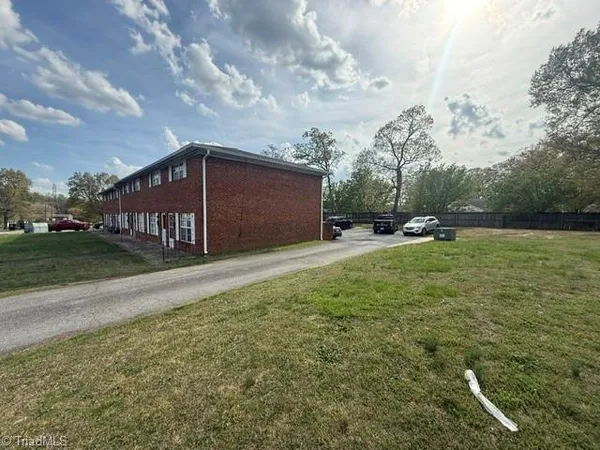 $550,000 | 10 Liberty Drive, Unit A/G, Thomasville, NC 27360