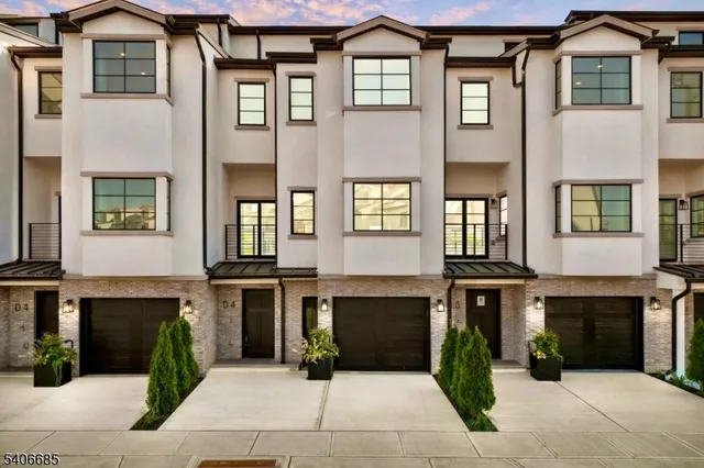 $729,999 | 6 Harbor Front Terrace, Unit 6, Elizabeth Port, NJ 07206