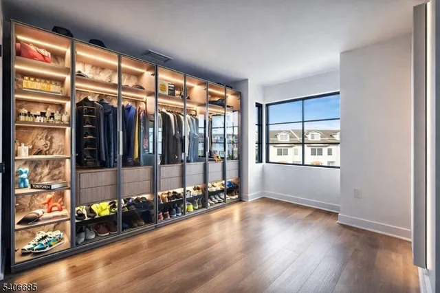 $729,999 | 6 Harbor Front Terrace, Unit 6, Elizabeth Port, NJ 07206