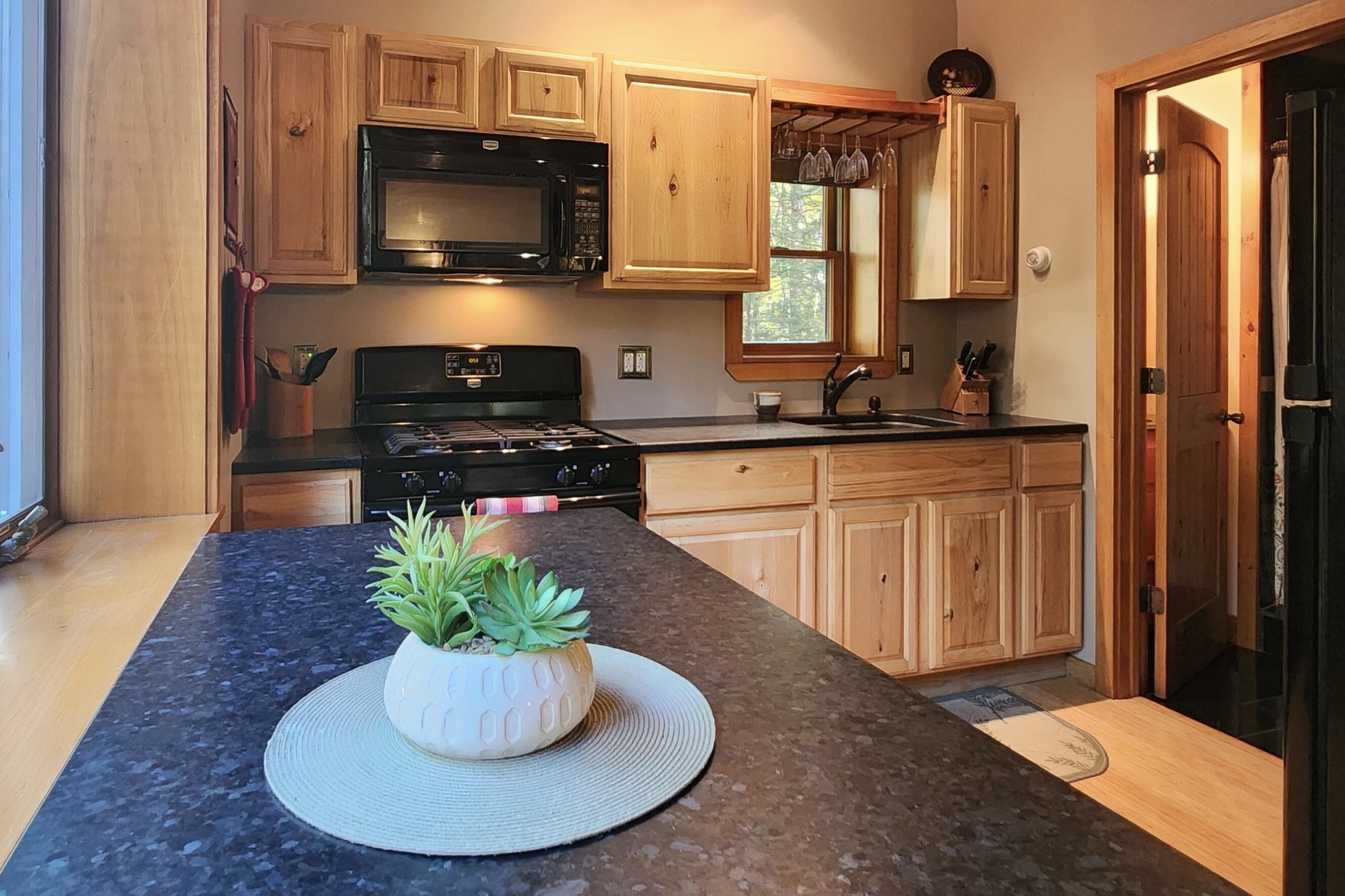 585 River Road Brunswick, ME 04011 - Photo 7 of 47 585 River Rd