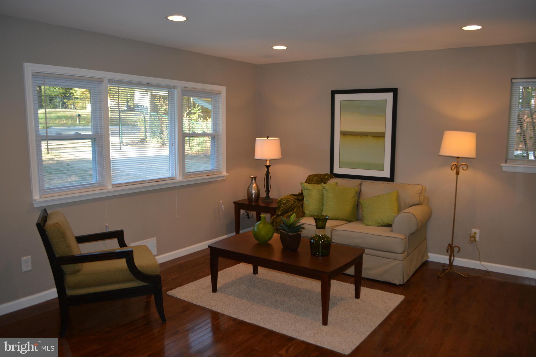 1920 Ritchie Road District Heights, MD 20747 - Photo 8 of 30 Living Room