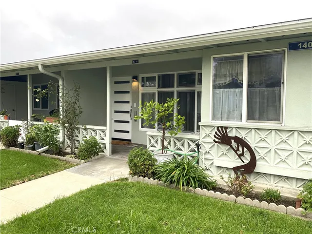 $339,000 | 1400 Weeburn Rd M4-82h, Seal Beach, CA 90740