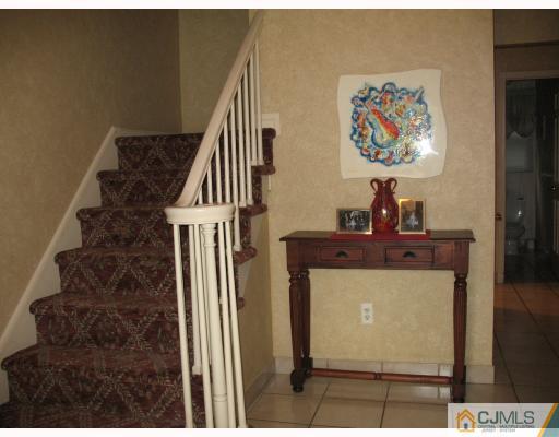 26 Boston Post Road East Brunswick, NJ 08816 - Photo 2 of 10