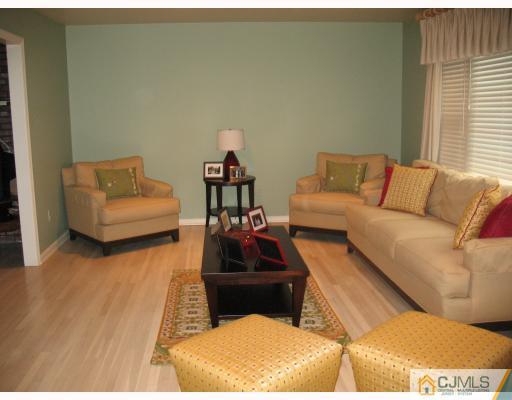 26 Boston Post Road East Brunswick, NJ 08816 - Photo 3 of 10