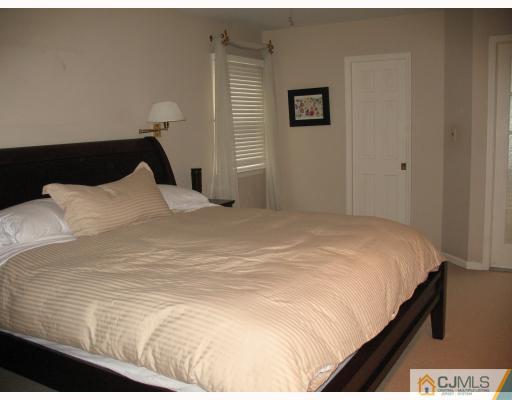 26 Boston Post Road East Brunswick, NJ 08816 - Photo 7 of 10