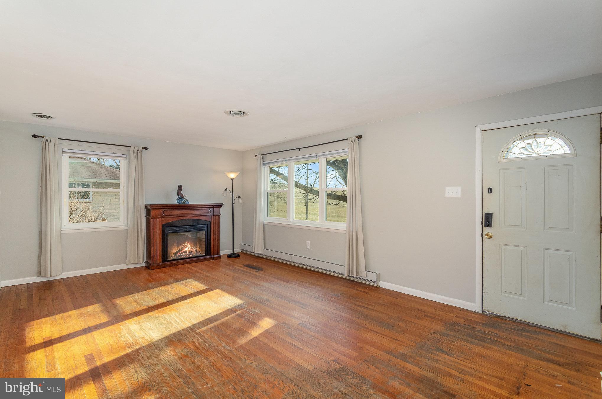 4329 Wolfs Church Road York, PA 17408 - Photo 5 of 28 Gallery Image 5