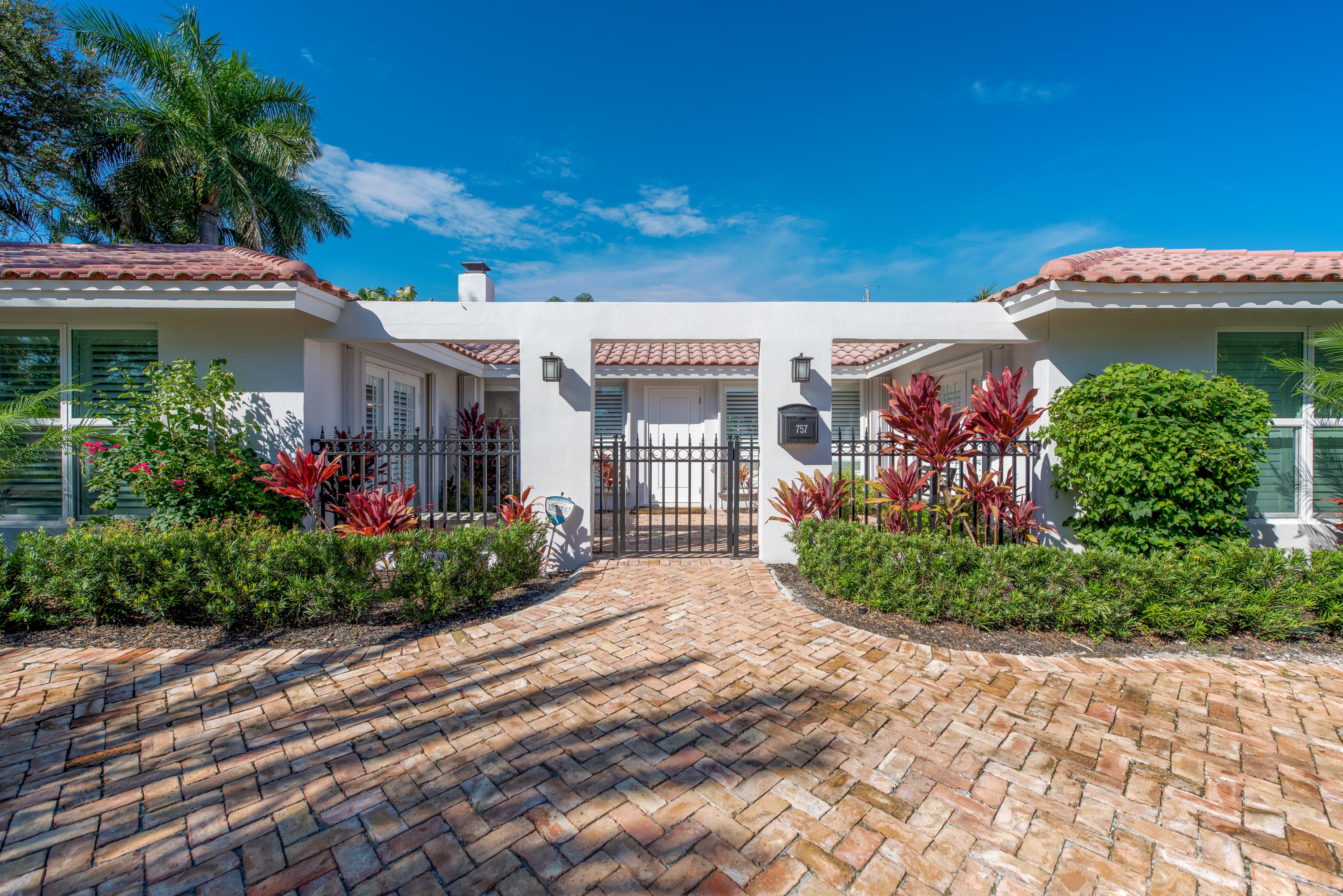 757 Southwest 7th Street Boca Raton, FL 33486 - Photo 47 of 48 Front-Of-House-Center