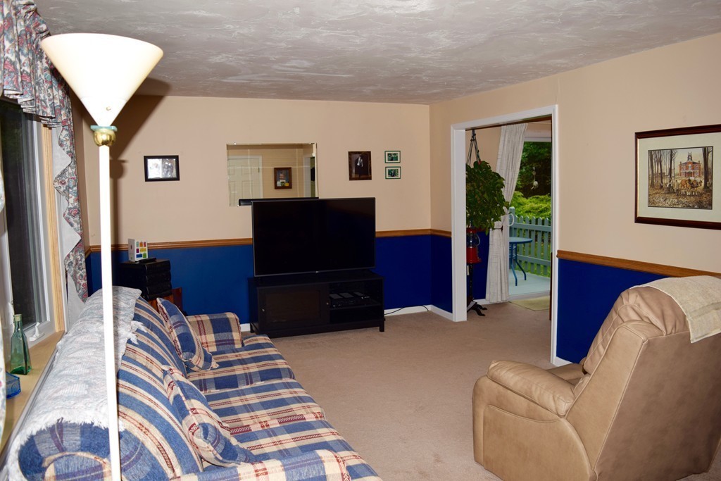 142 Ridge Road, Unit 142 Northborough, MA 01532 - Photo 5 of 16 Gallery Image 5