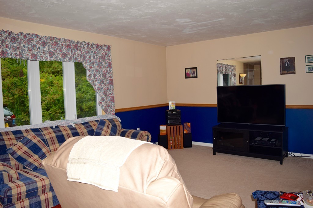 142 Ridge Road, Unit 142 Northborough, MA 01532 - Photo 6 of 16 Gallery Image 6