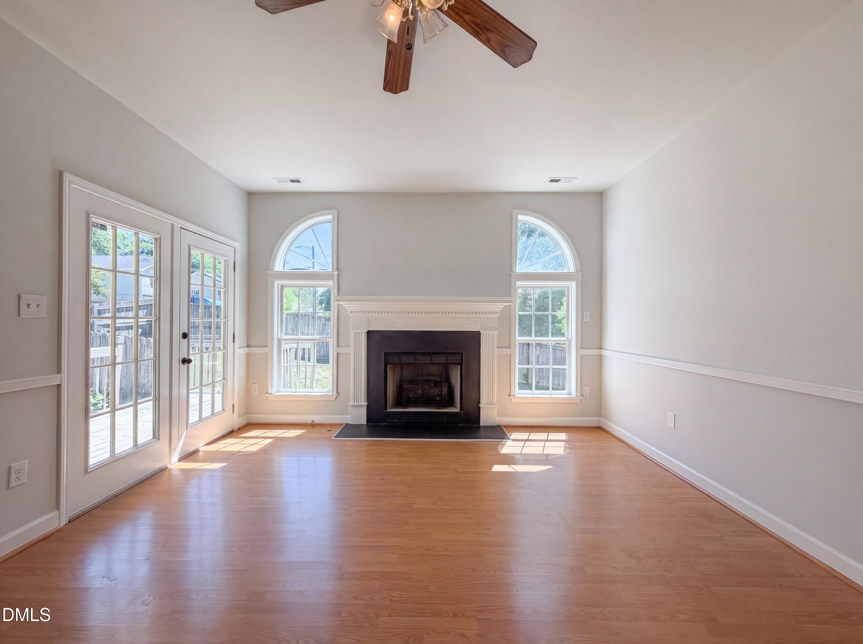 248 Cross Current Lane Raleigh, NC 27610 - Photo 9 of 20 Gallery Image 9