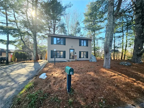 $719,900 | 3 Lakeview Drive, Narragansett, RI 02882