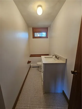 $719,900 | 3 Lakeview Drive, Narragansett, RI 02882