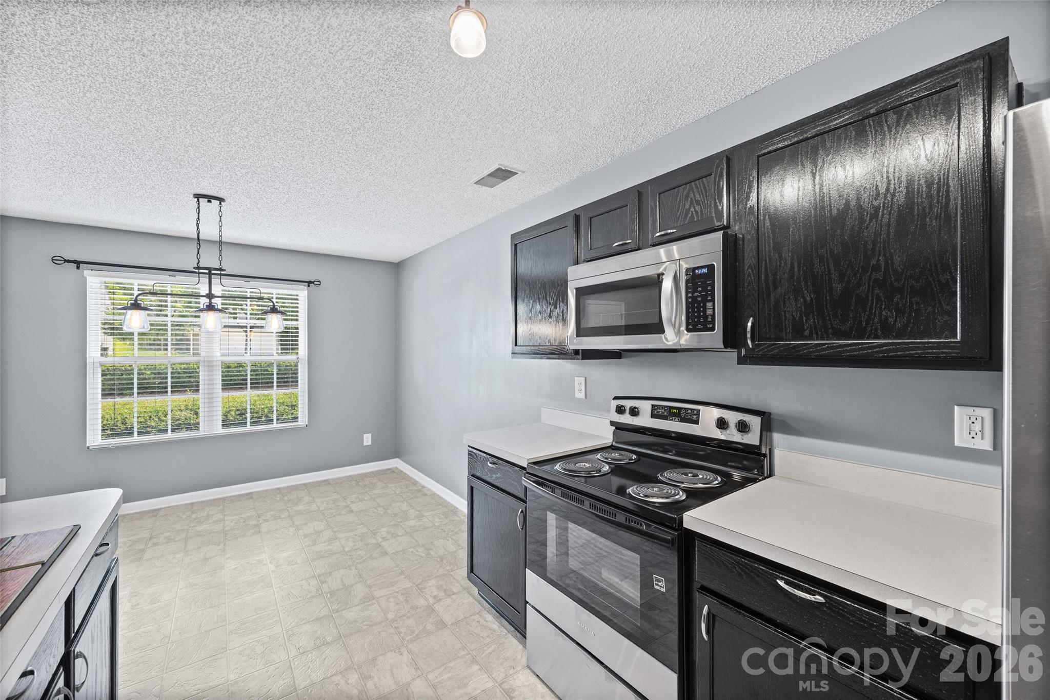 3240 Barons Court Road Charlotte, NC 28213 - Photo 8 of 29 Gallery Image 8